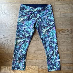 Women's Run Inspired Crop